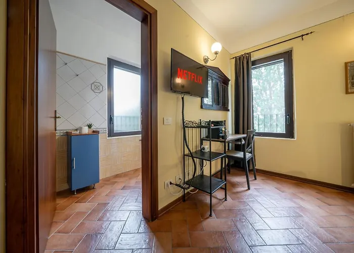 Casello A1, Sud - Aurora Charming